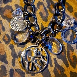 Classic Guess necklace